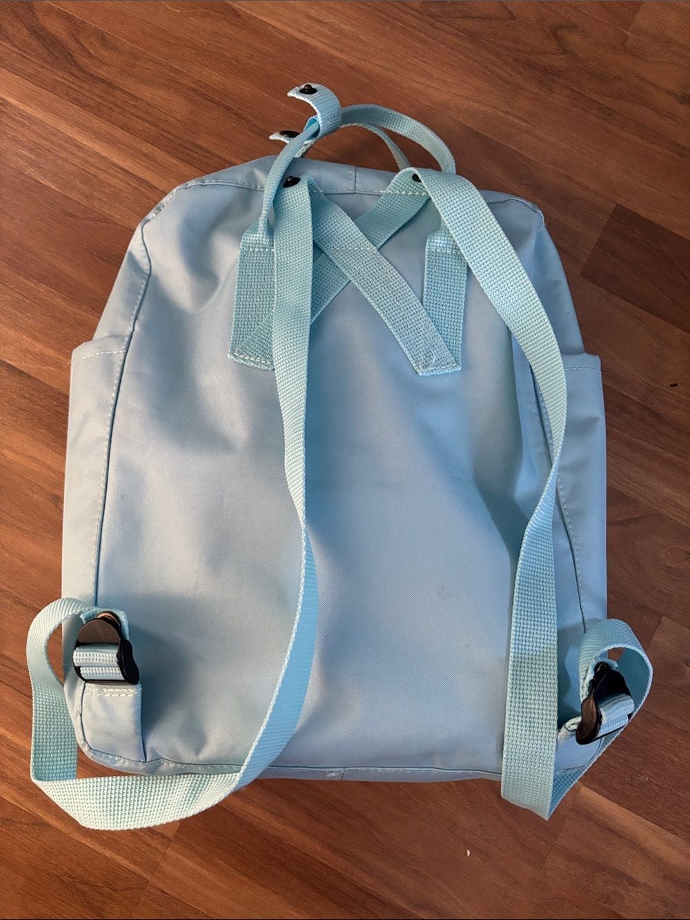 Fjallraven Kanken Backpack in Sky Bue with Adjustable Straps - Picture 6 of 8